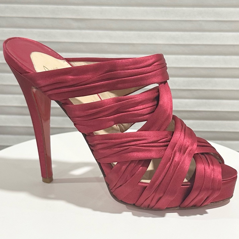 🌺CHRISTIAN LOUBOUTIN 🌺 Size: 37 - Picture 3 of 11